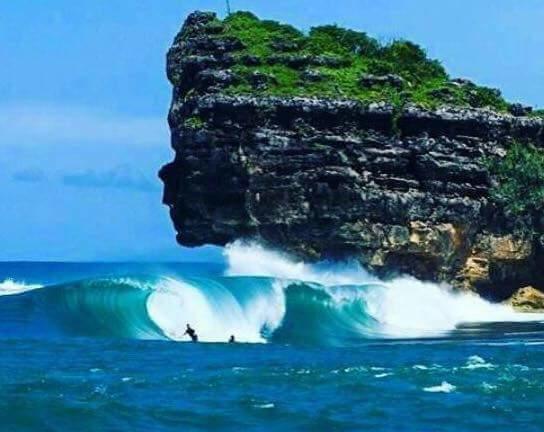 Arrys Watukarung Surfcamp Otel Kalak Dış mekan fotoğraf