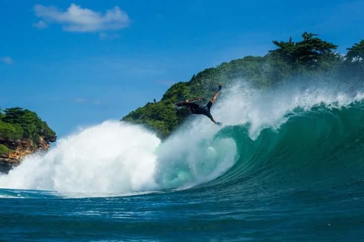 Arrys Watukarung Surfcamp Otel Kalak Dış mekan fotoğraf