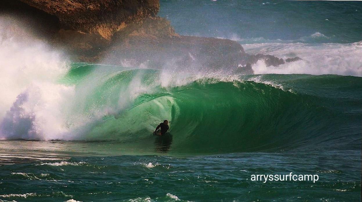 Arrys Watukarung Surfcamp Otel Kalak Dış mekan fotoğraf